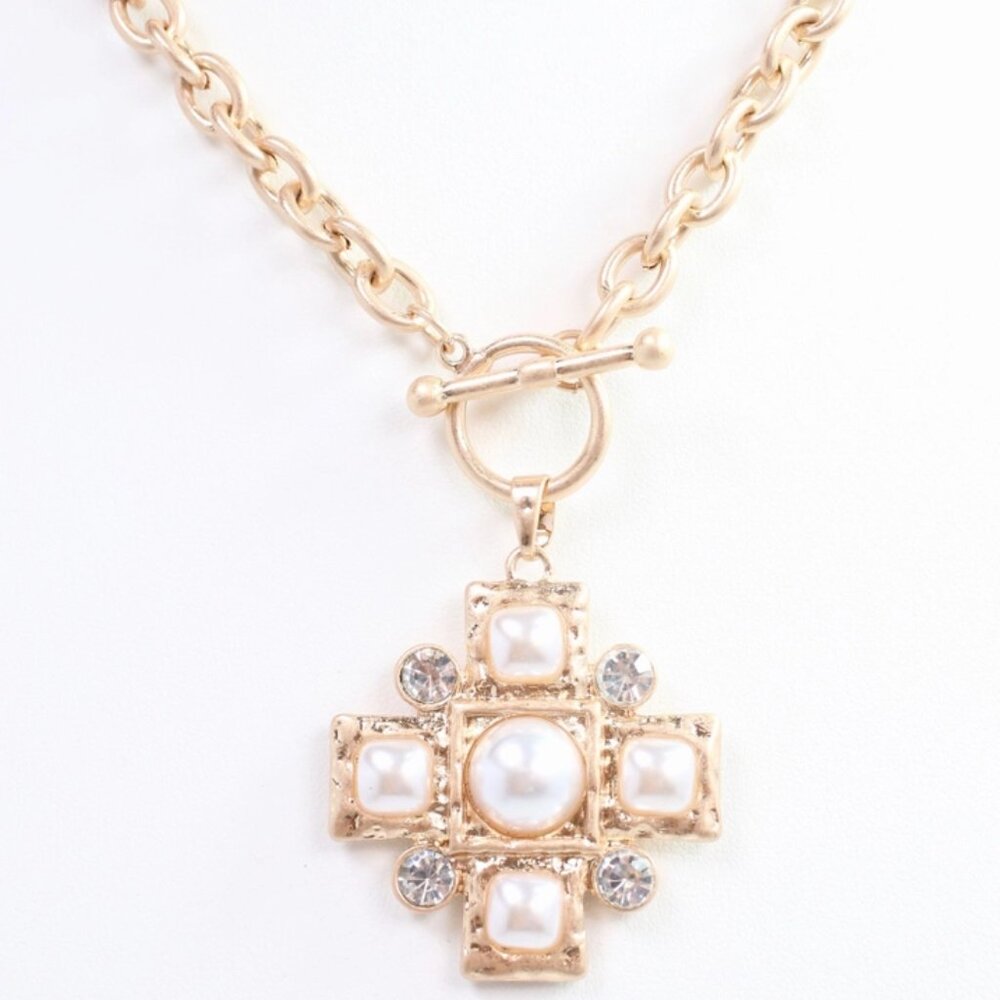 Caroline Hill Elizabeth Pearl Cross Necklace - NWT - Picture 2 of 3